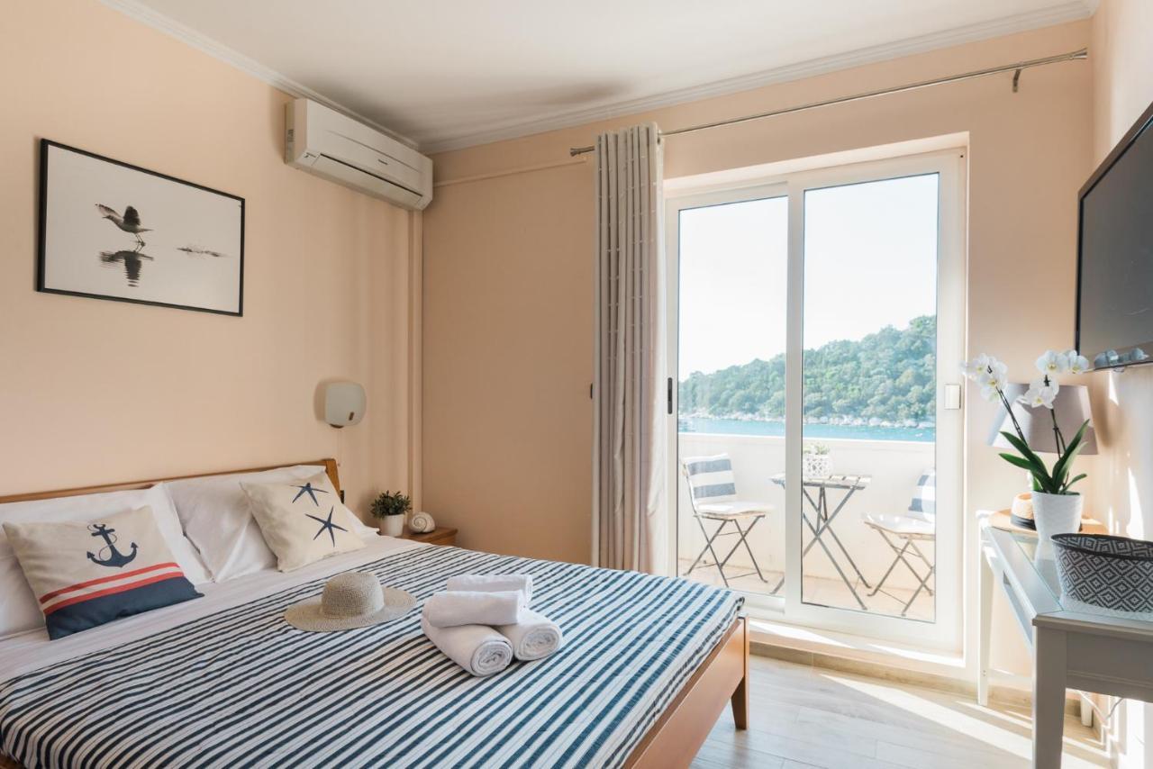 Accommodation Triton Lastovo Экстерьер фото